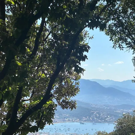 Tente Avec Vue Sur La Baie D'ajaccio Luxury tent Ajaccio (Corsica)