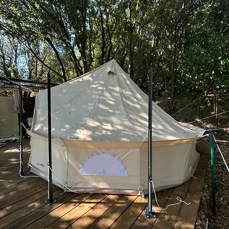 Tente Avec Vue Sur La Baie D'ajaccio Luxury tent Ajaccio (Corsica)