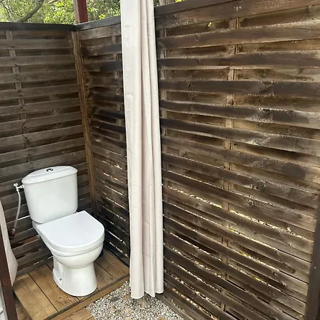 Tente Avec Vue Sur La Baie D'ajaccio Luxury tent Ajaccio (Corsica)