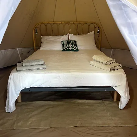 Luxury tent Tente Avec Vue Sur La Baie D'ajaccio Ajaccio (Corsica)